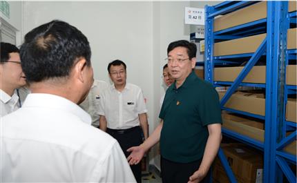 河南航投黨委書記、董事長張明超 深入中原龍浩開展“不忘初心、牢記使命”主題教育調(diào)研